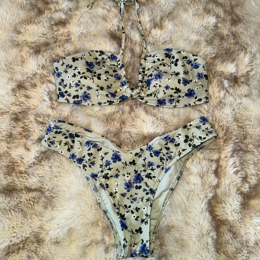 Abercrombie and Fitch Two Piece Floral Bikini Set!